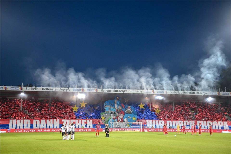Heidenheim erwartet Conference-League-Hit gegen Chelsea Große Kulisse an einem großen Abend: Heidenheims Fans beim Payoff-Rückspiel gegen Häcken.