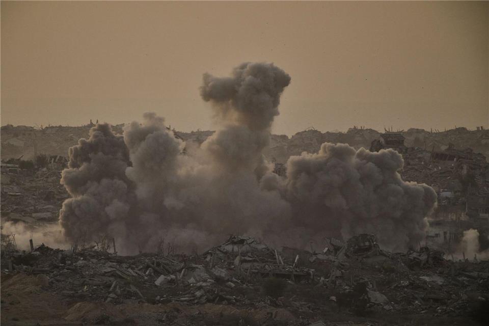 Große Teile des Gazastreifens sind verwüstet. Leo Correa/AP/dpa