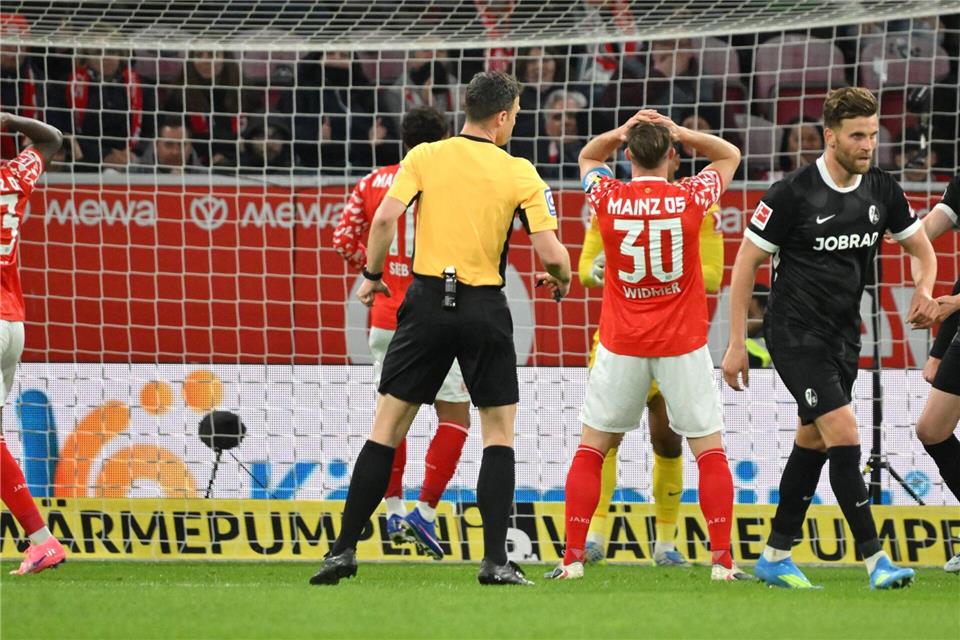 Großer Kampf, wenig Highlights: Mainz und Freiburg im Liga-Duell.Torsten Silz/dpa
