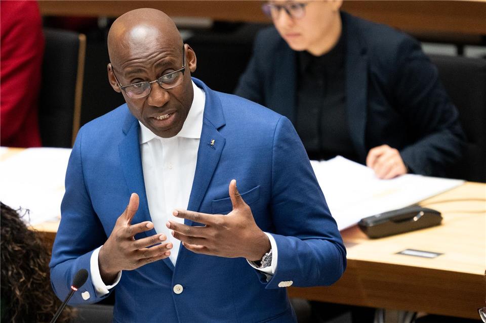 Grüne und Linke kündigen Untersuchungsausschuss zur Vergabe von Fördergeld für Projekte gegen Antisemitismus durch die Senatskulturverwaltung an. (Archivbild)Sebastian Gollnow/dpa