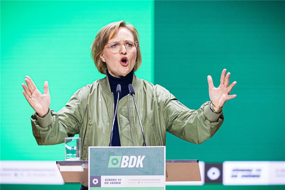Grünen-Chefin Franziska Brantner wählte in Hannover ungewöhnlich deutliche Worte.Moritz Frankenberg/dpa