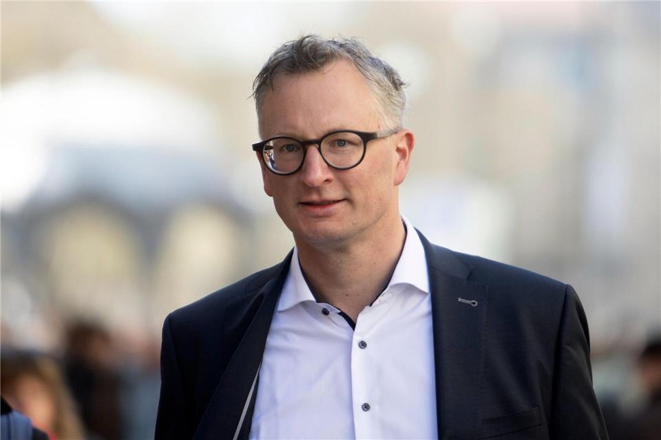 Grünen-Fraktionschef Andreas Schwarz könnte auf seiner Position bleiben. (Archivbild)Marijan Murat/dpa