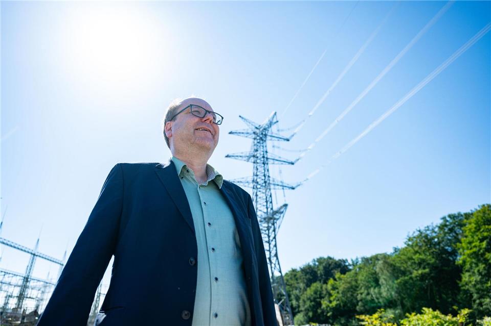 Grünen-Politiker Meyer fürchtet angesichts der Pläne von Bundesministerin Reiche um Arbeitsplätze und Klimaschutz. (Archivbild)Guido Kirchner/dpa