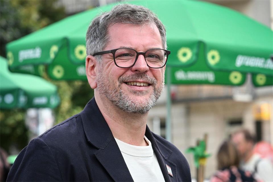 Grünen-Spitzenkandidat Werner Graf hat reichlich politische Erfahrung. (Archivbild)  Jens Kalaene/dpa
