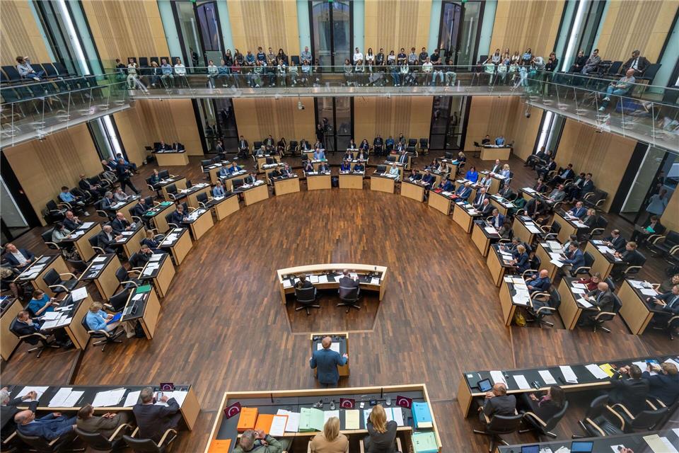 Grünes Licht für den Bundeshaushalt und andere Gesetze: Der Bundesrat tagt.Michael Kappeler/dpa