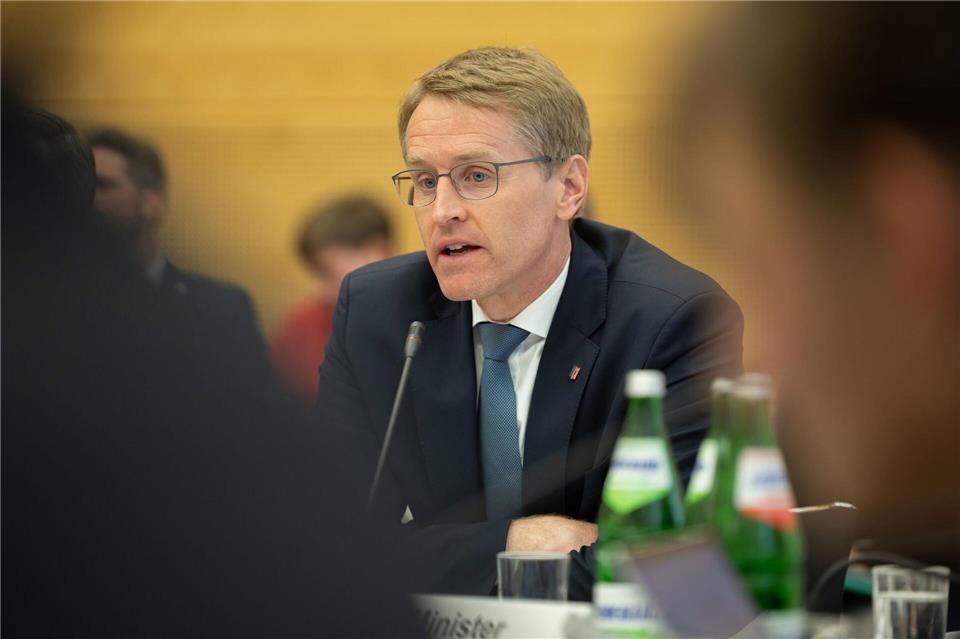Günther würde die Entscheidung mit dem Wissen von damals wieder so treffen.Ulrich Perrey/dpa