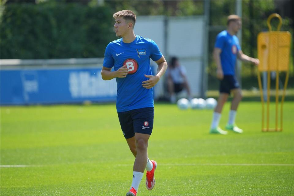 Gustav Christensen verletzte sich im Trainingslager. (Archivbild)Soeren Stache/dpa