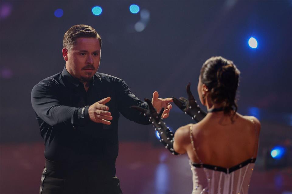 Gustav Schäfer zeigt sein Können normalerweise am Schlagzeug, bei „Let’s Dance“ nun auch auf der Tanzfläche. (Archivbild)Rolf Vennenbernd/dpa
