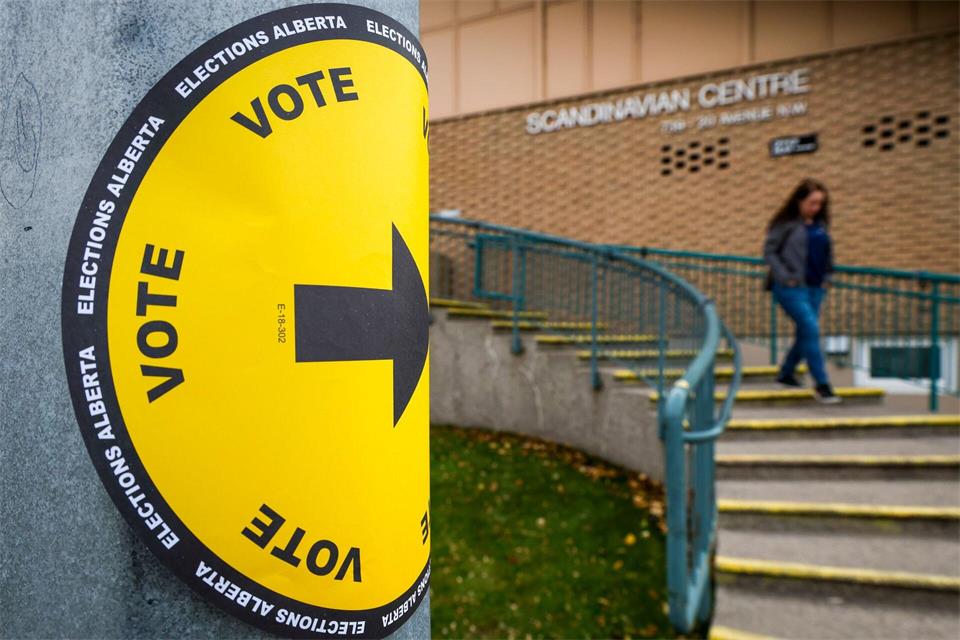 Gut drei Millionen Wahlberechtigte waren in Alberta zur Stimmabgabe aufgerufen. (Archivbild)Jeff McIntosh/The Canadian Press/AP/dpa
