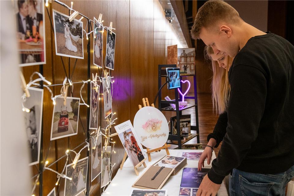 Gut inszenierte Fotos sorgen dafür, dass die Hochzeit in bester Erinnerung bleibt. Bei der Messe „Borkenfestlich“ konnten sich Interessierte über diese und viele andere Dienstleistungen informieren.