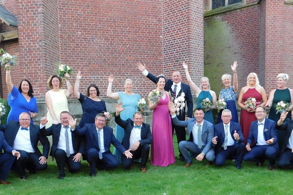 Gute Laune herrschte bei der Weseker Throngemeinschaft, als diese zum Foto zusammenkam.Niermann