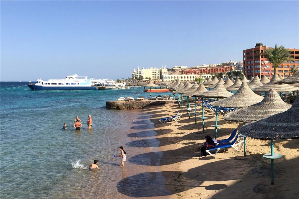 Gute Nachrichten für Ägypten-Urlauber: In beliebten Touristenorten wie Hurghada werden Cafés, Restaurants, Bars und Geschäfte nicht um 21 Uhr schließen.picture alliance/dpa/dpa-tmn