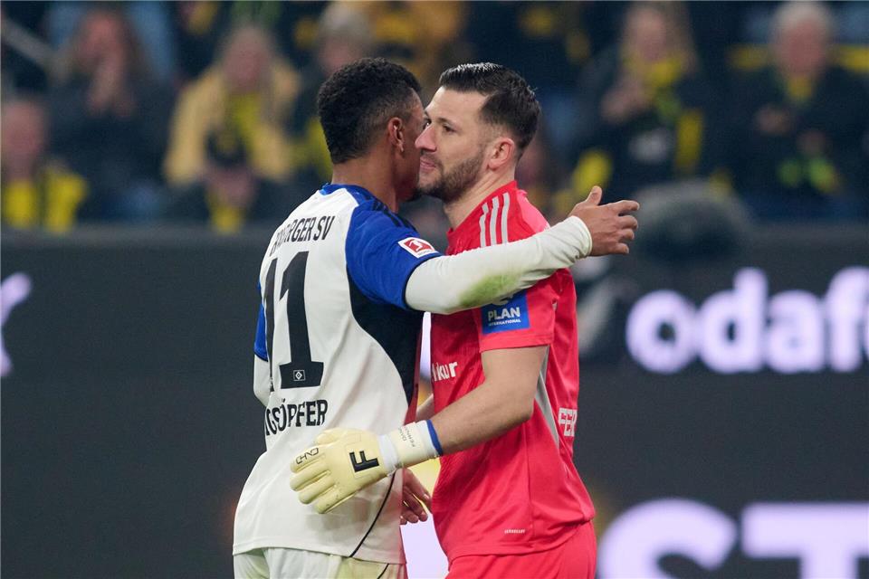 HSV-Keeper Heuer Fernandes war bester Mann bei den Gästen.Bernd Thissen/dpa
