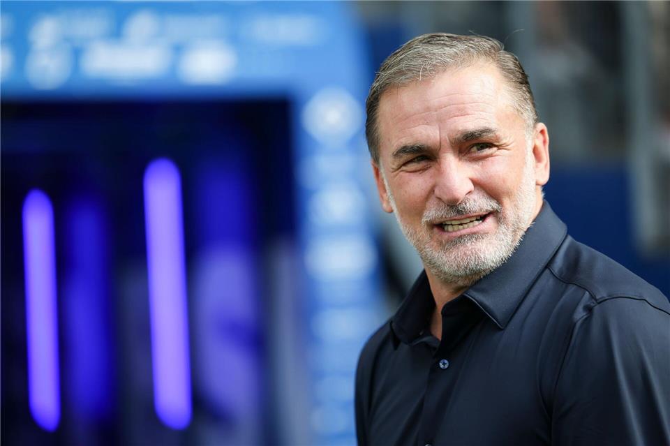 HSV-Sportvorstand Stefan Kuntz erwartet den „härtesten Abstiegskampf“, seit er im Profi-Fußball ist.Christian Charisius/dpa