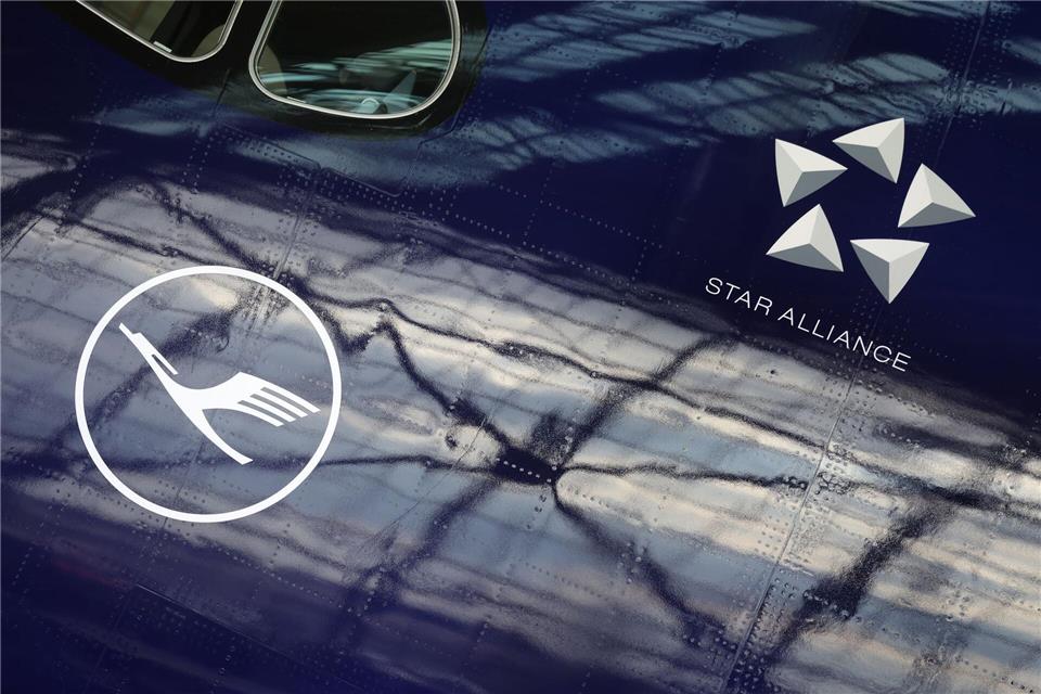 Haben sich Piloten der Lufthansa während ihres Streiks unrechtmäßig freistellen lassen? (Symbolbild)Karl-Josef Hildenbrand/dpa