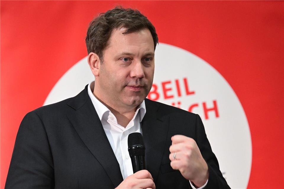 Hält Olympia in Deutschland nicht für zu teuer: Finanzminister Lars Klingbeil.Bernd Weißbrod/dpa