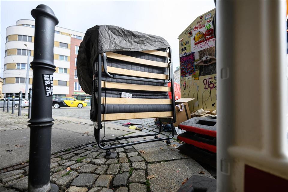 Häufig handelt es sich um Sperrmüll. (Archivbild)Robert Michael/dpa