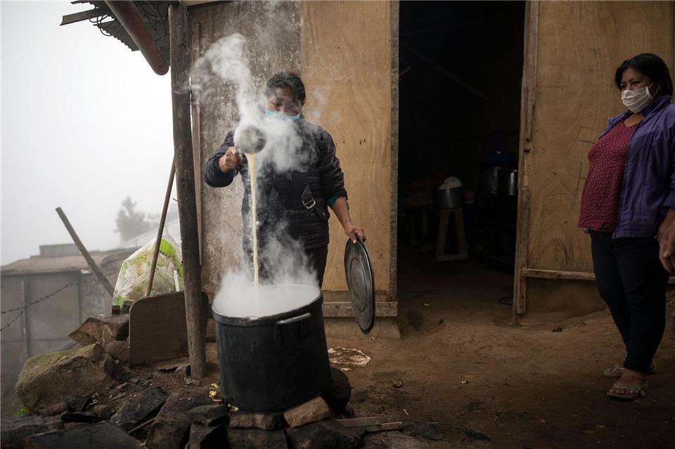 Haferflocken sind auch in Peru zum Frühstück sehr beliebt. (Archivbild)Rodrigo Abd/AP/dpa