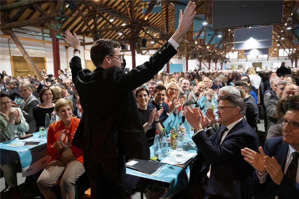 Hagel sprach vom zweitgrößten politischen Aschermittwoch Deutschlands - „und damit der Welt“. Marijan Murat/dpa