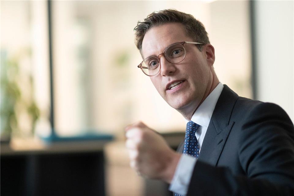 Hagel will jüngster Ministerpräsident der Landesgeschichte werden.Marijan Murat/dpa