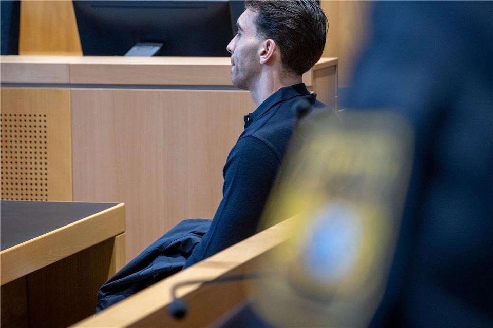 Halid S. steht bereits zum zweiten Mal wegen einer schweren Gewalttat vor Gericht. (Archivbild)Stefan Puchner/dpa