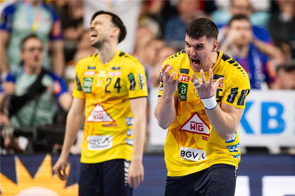 Halil Jaganjac (r.) wird den Rhein-Neckar Löwen lange fehlen. (Archivbild)Marius Becker/dpa