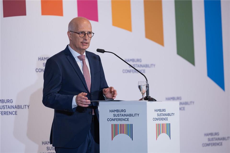 Hamburgs Bürgermeister Peter Tschentscher (SPD) hält die Agenda 2030 der Vereinten Nationen für einen wichtigen Orientierungs- und Handlungsrahmen.Ulrich Perrey/dpa
