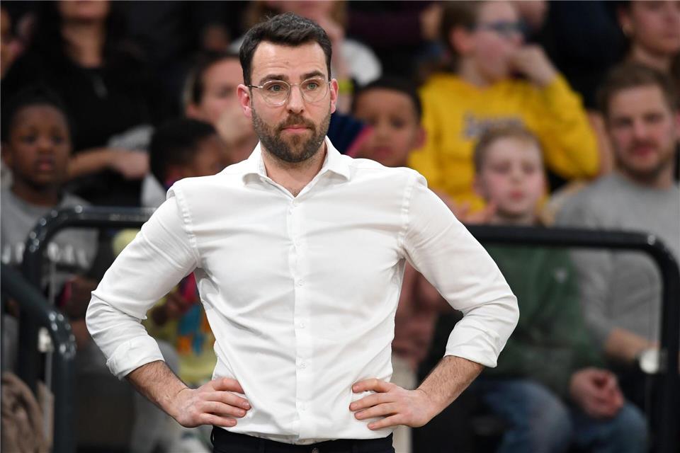 Hamburgs Trainer Benka Barloschky ist dem Aus enttäuscht. (Archivbild)Michael Schwartz/dpa