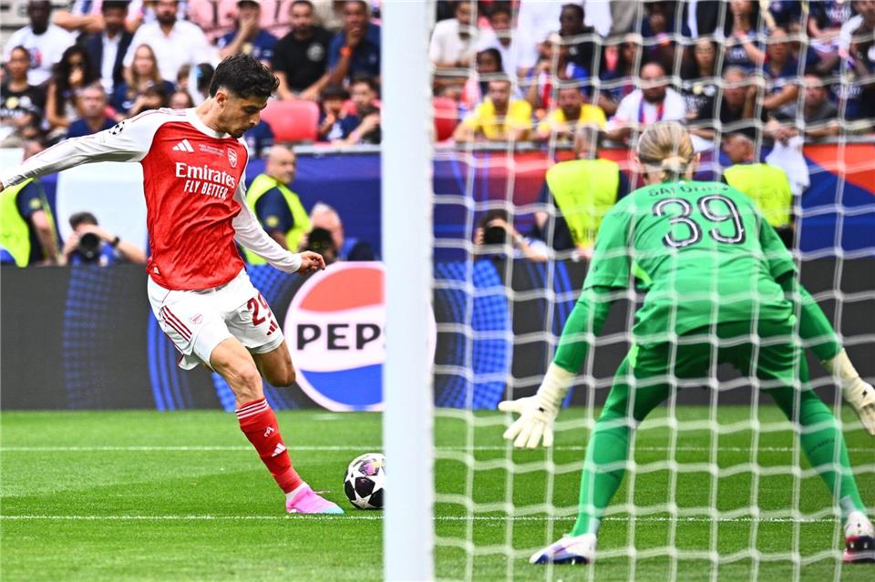 Hammer aus spitzem Winkel: Havertz eiskalt vor dem Tor. Tom Weller/dpa