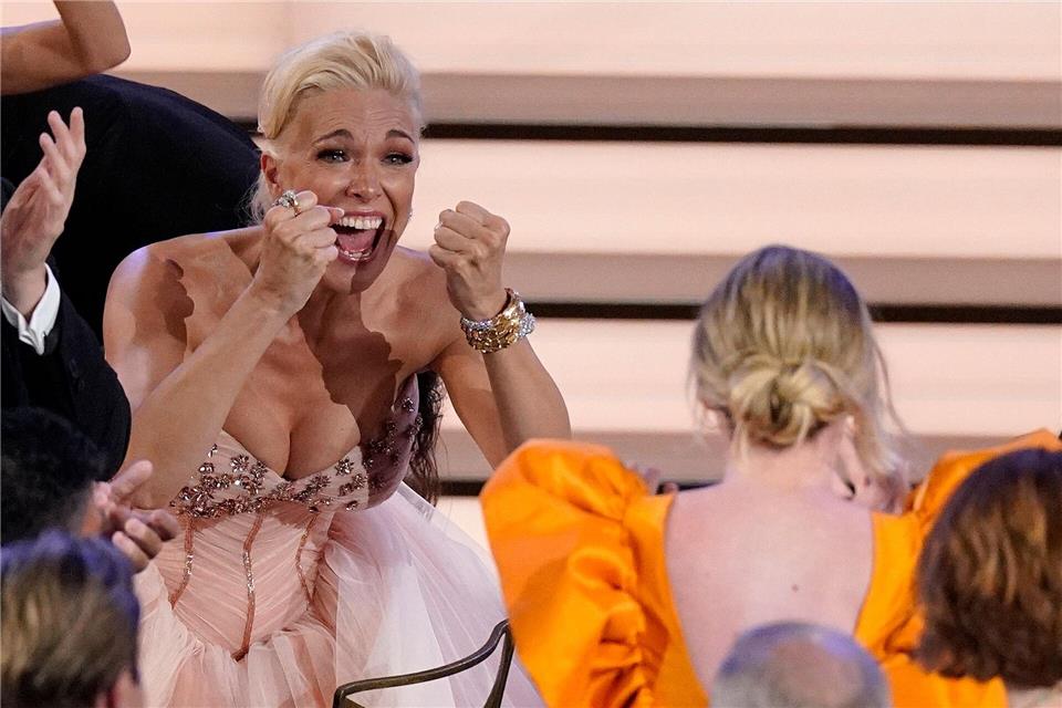 Hannah Waddingham nach dem Gewinn eines Emmys für „Ted Lasso“.Mark Terrill/Invision via AP/dpa