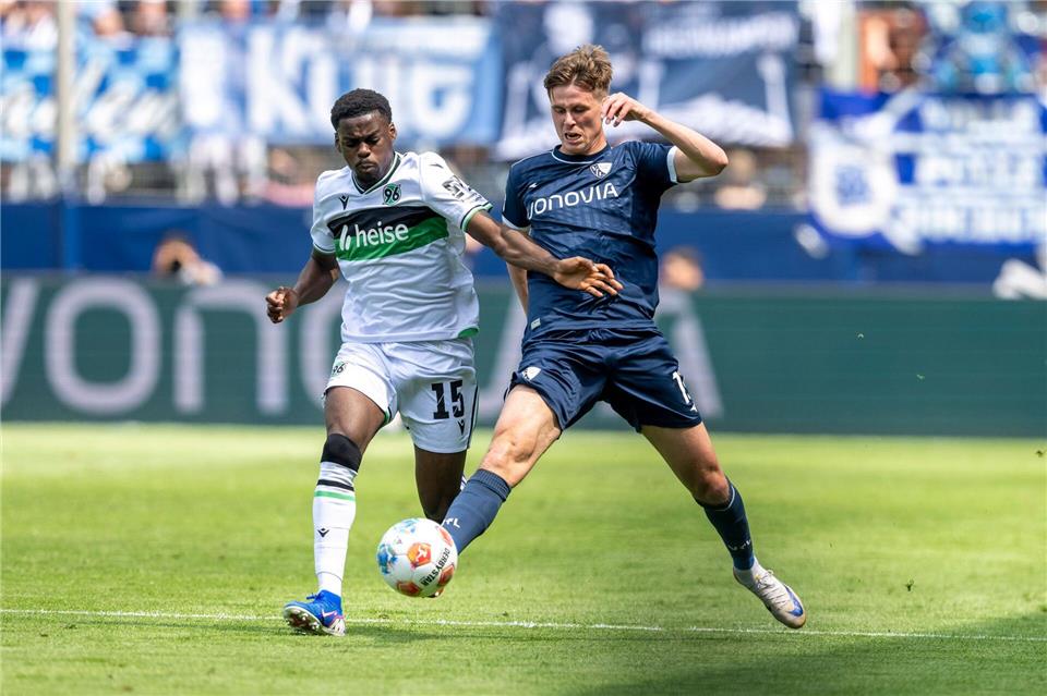 Hannover 96 tat sich beim Auswärtsspiel in Bochum schwer. David Inderlied/dpa