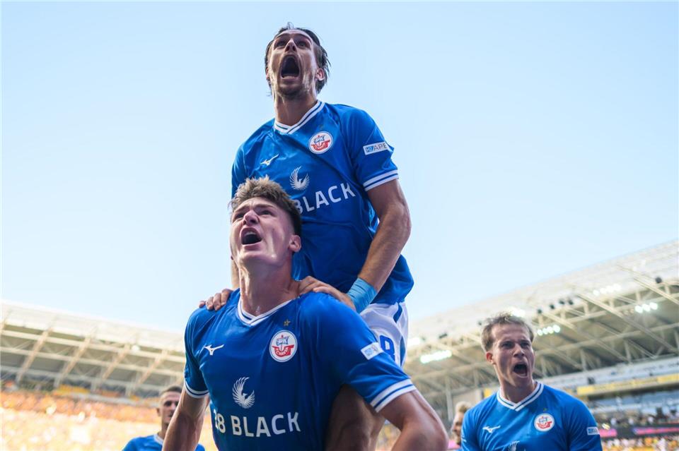Hansa Rostock gewinnt drei Punkte.Robert Michael/dpa