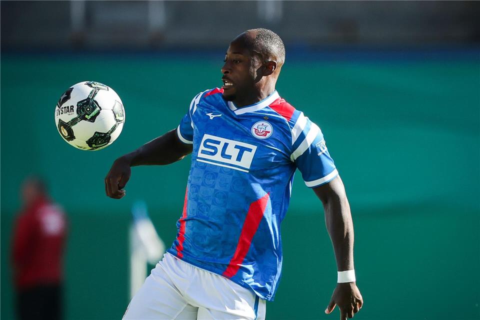 Hansa-Torschütze Christian Kinsombi.Christian Charisius/dpa