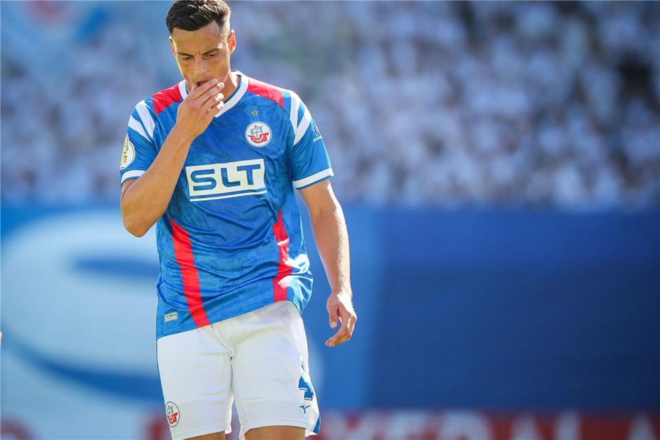 Nur 1:1 gegen Havelse: Hansa punktet in Unterzahl Hansa-Torschütze Kenan Fatkic.Christian Charisius/dpa