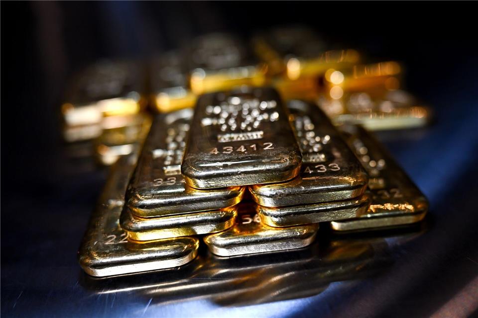 „Happy End auf beiden Seiten“ nach dem Fund eines Goldbarrens in einem Geheimversteck. (Symbolbild)Sven Hoppe/dpa