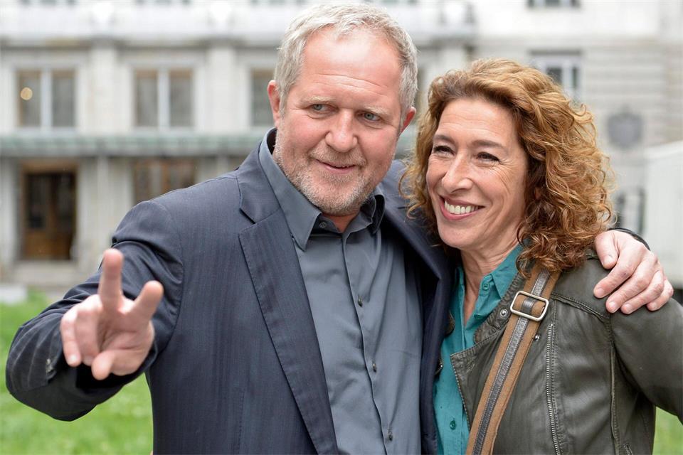 Harald Krassnitzer und Adele Neuhauser verlassen die „Tatort“-Welt. (Archivbild)picture alliance / dpa
