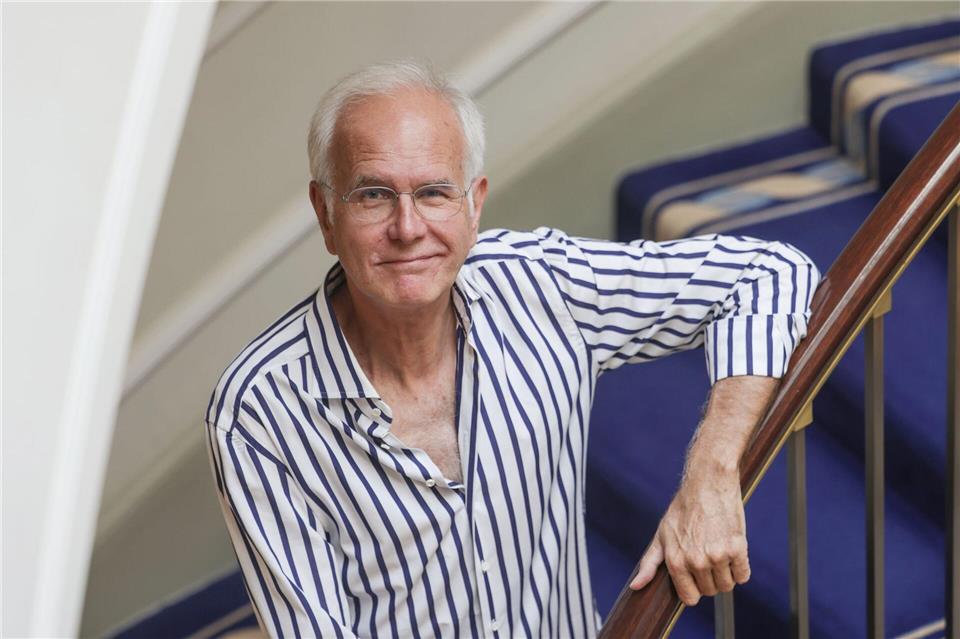 Harald Schmidt achtet sehr genau darauf, wie Bundestagspolitiker angezogen sind  (Archivbild).Oliver Berg/dpa