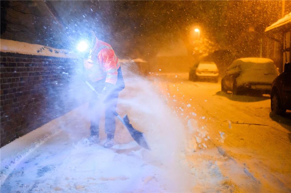 Harbart sagt: „Der Schnee kommt von allen Seiten.“Julian Stratenschulte/dpa