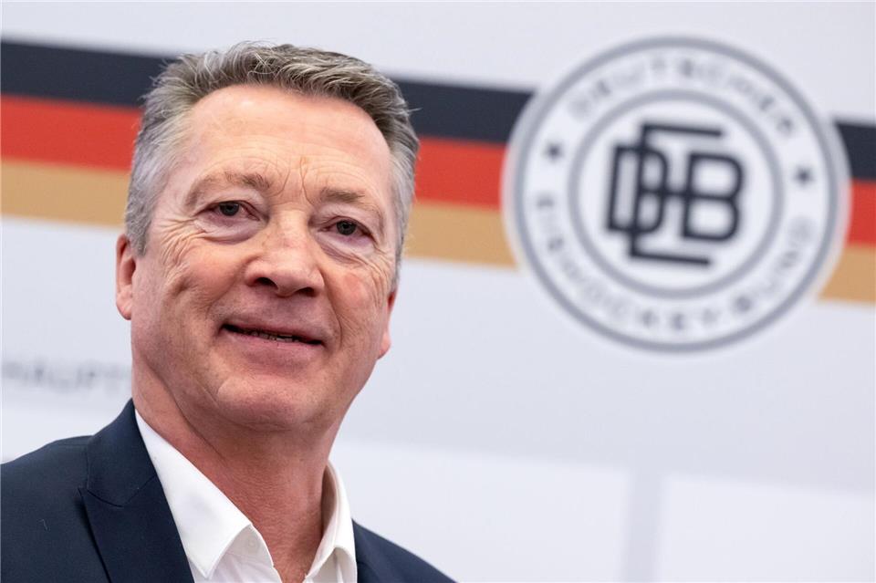 Harold Kreis verlängert seinen Vertrag als Eishockey-Bundestrainer vorzeitig.Sven Hoppe/dpa