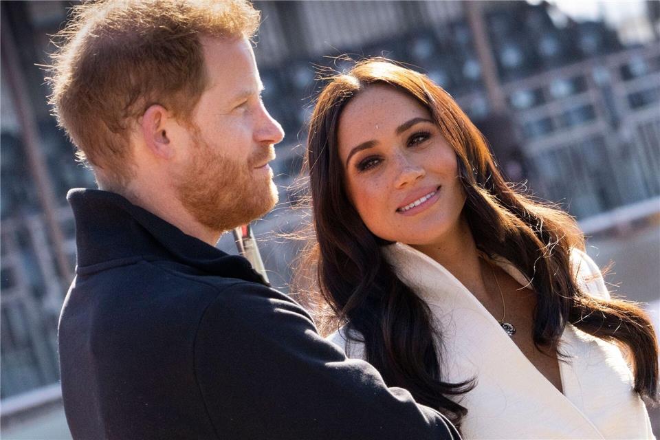 Harry und Meghan hatten sich vor Jahren vom engeren Kreis der Royals losgesagt. (Archivbild)Peter Dejong/AP/dpa