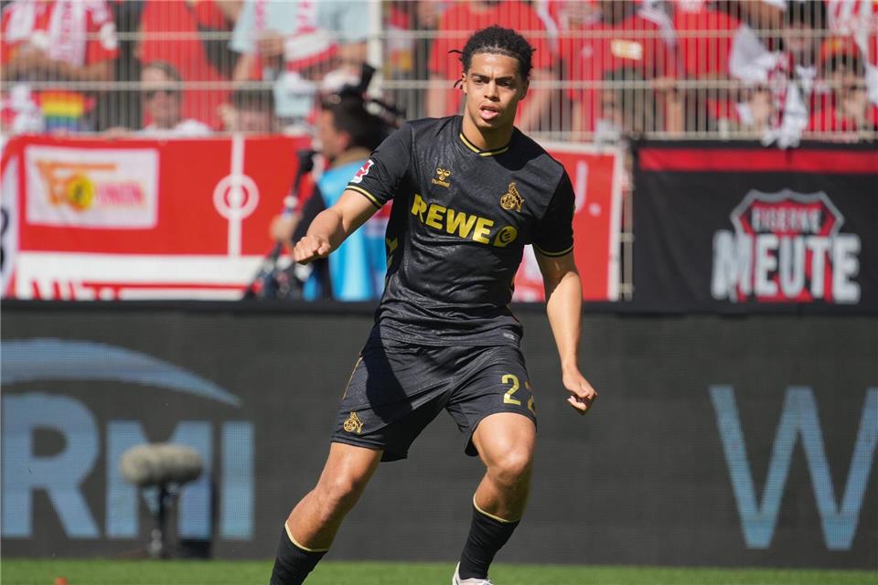 Hat beim 1. FC Köln einen Vertrag bis 2030 unterschrieben: Jahmai Simpson-Pusey. (Archivbild) Soeren Stache/dpa