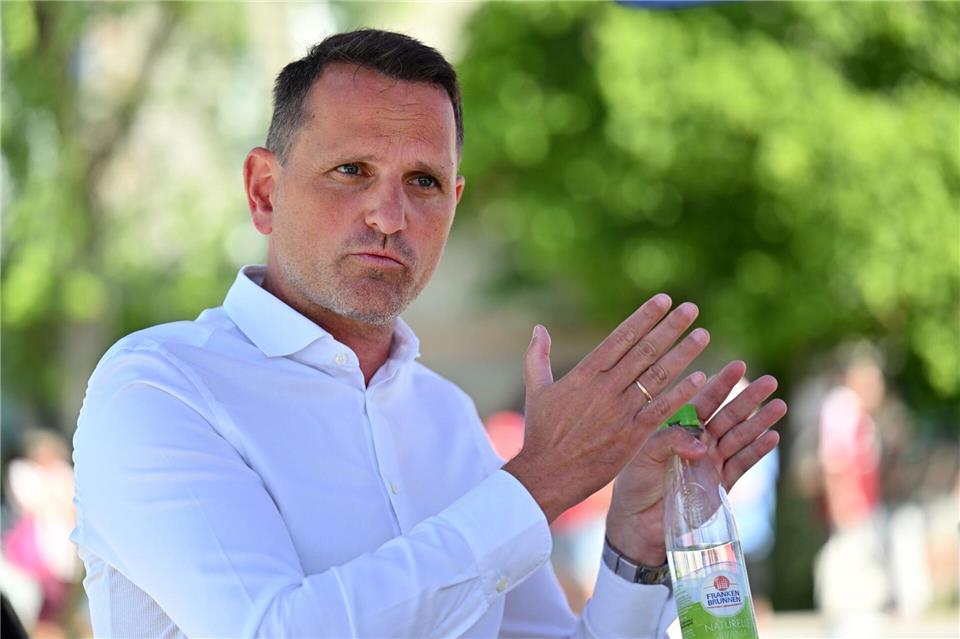 Hat den nächsten Transfer abgeschlossen: Nürnbergs Sport-Vorstand Joti Chatzialexiou. (Archivbild)Martin Schutt/dpa