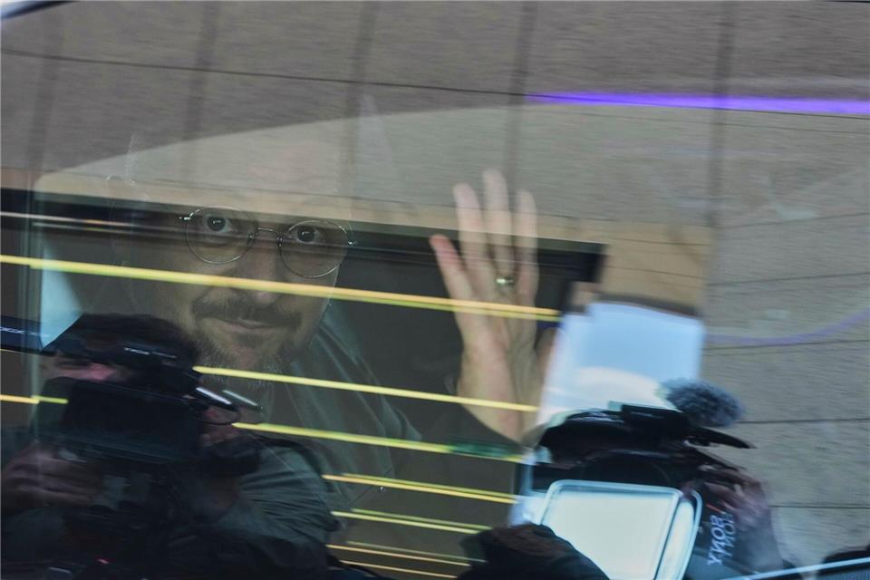 Hat ein Team für die Gespräche benannt: Präsident Selenskyj.Evgeniy Maloletka/AP/dpa