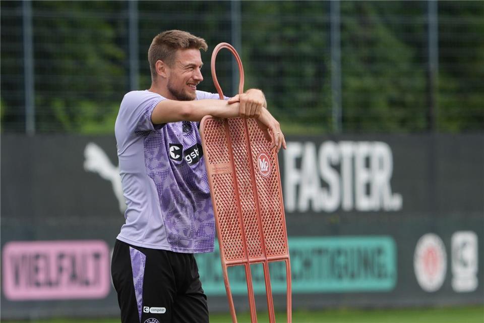 Hauptsache vor dem HSV stehen: FC St. Paulis Abwehrchef Hauke Wahl.Marcus Brandt/dpa