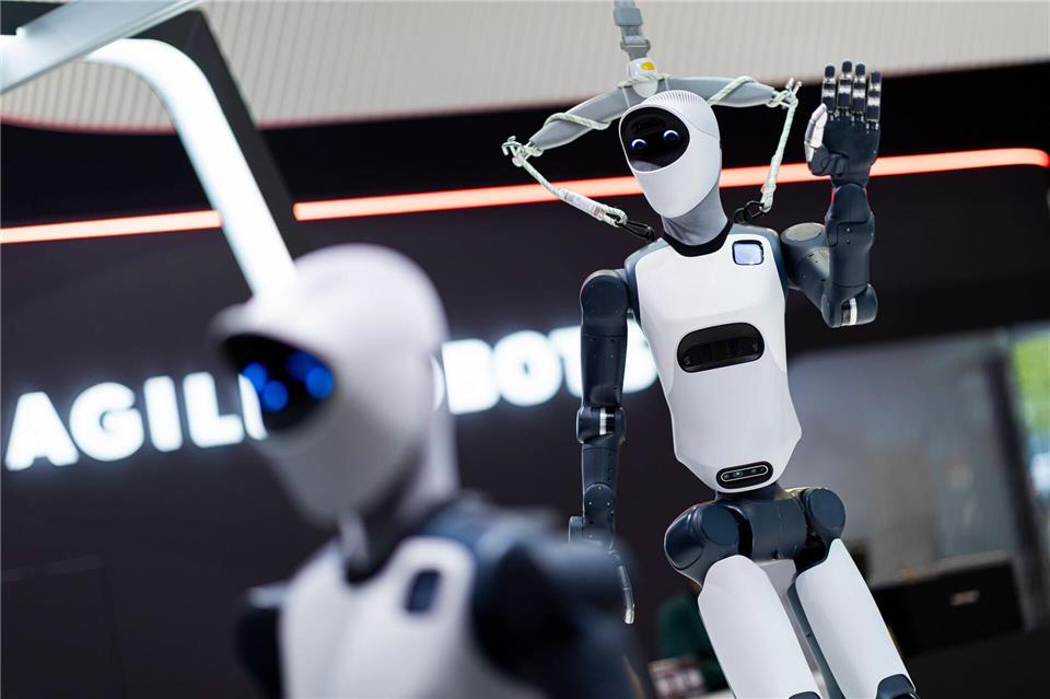 Hauptthema der Hannover Messe sind der Einsatz Künstlicher Intelligenz in der Produktion, Automatisierung und Robotik.Michael Matthey/dpa