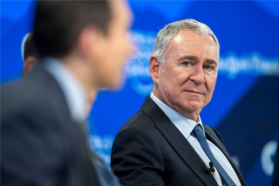 Hedge-Fonds-Milliardär Ken Griffin war mit seinem Fonds Citadel zur Stelle, um Medienberichten zufolge einen Großteil des Portfolios von Situational Awareness mit Rabatt zu übernehmen. (Archivbild) Gian Ehrenzeller/KEYSTONE/dpa