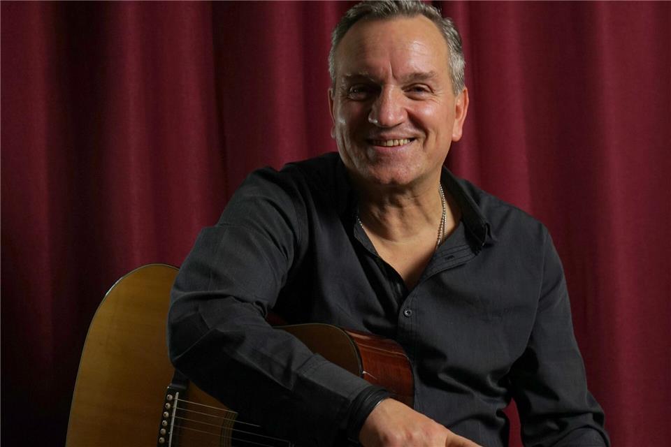 Heico Nickelmann und Freunde laden wieder zum Jahresabschlusskonzert auf Hecheltjens Hof ein.