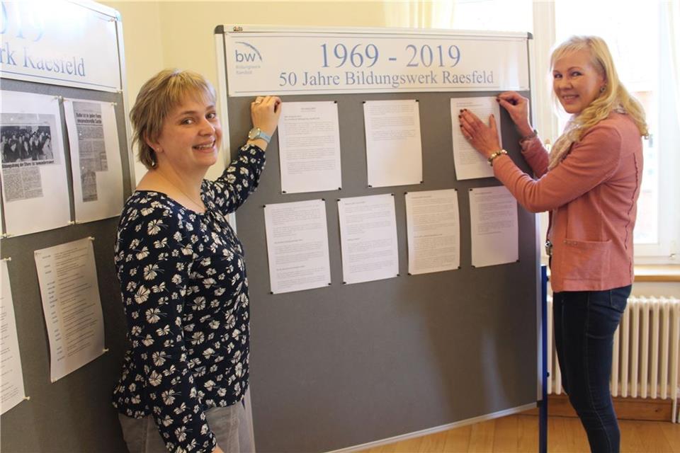 Heike Simon (links) und Doris Droste-Dassler leiten das Raesfelder Bildungswerk.