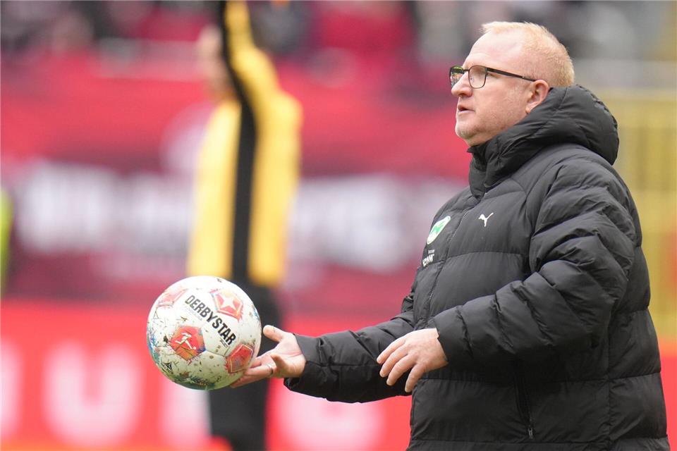 Heiko Vogel hat mit den Fürthern nur wichtige Spiele vor sich. (Archivbild)Thomas Frey/dpa