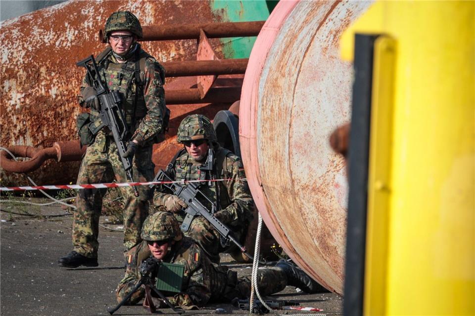 Heimatschützer bei der Bundeswehr-Übung „Fishtown Guard 2024“Focke Strangmann/dpa